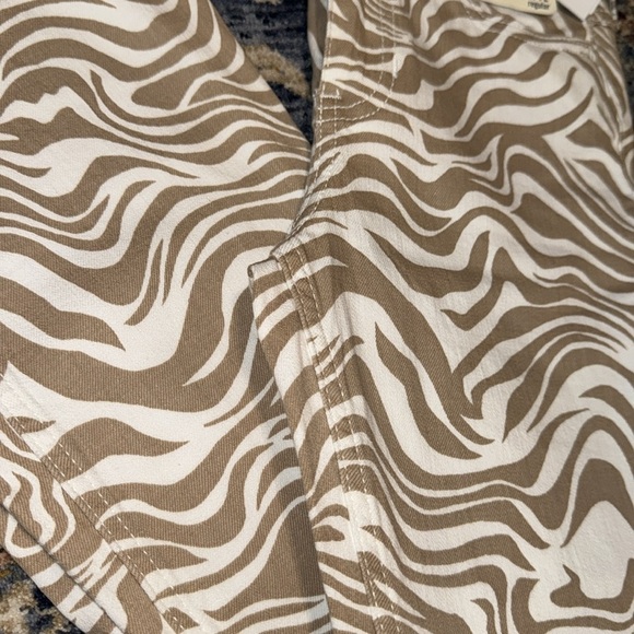 NWT Abercrombie kids Abercrombie & fitch high rise flare jeans 11/12R Girls/kids - Picture 2 of 11